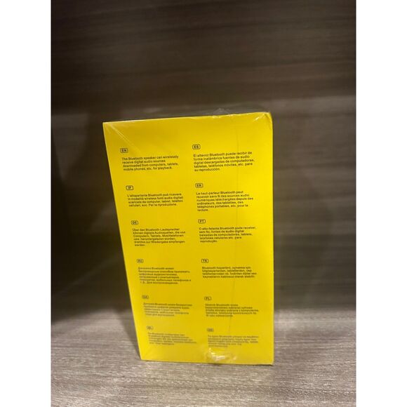 Kasinuo 80s Radio Style Retro Vintage Mini Bluetooth Speaker Orange New in Box - Picture 5 of 5